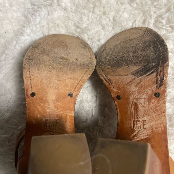 Frye "Brielle" Sandals  Leather  tan Block heels ankle strap sandals SZ10M . - Picture 11 of 11
